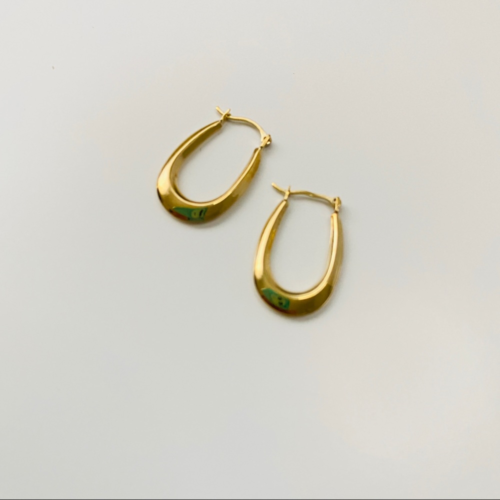 10k Gold Oval Hoop Earrings